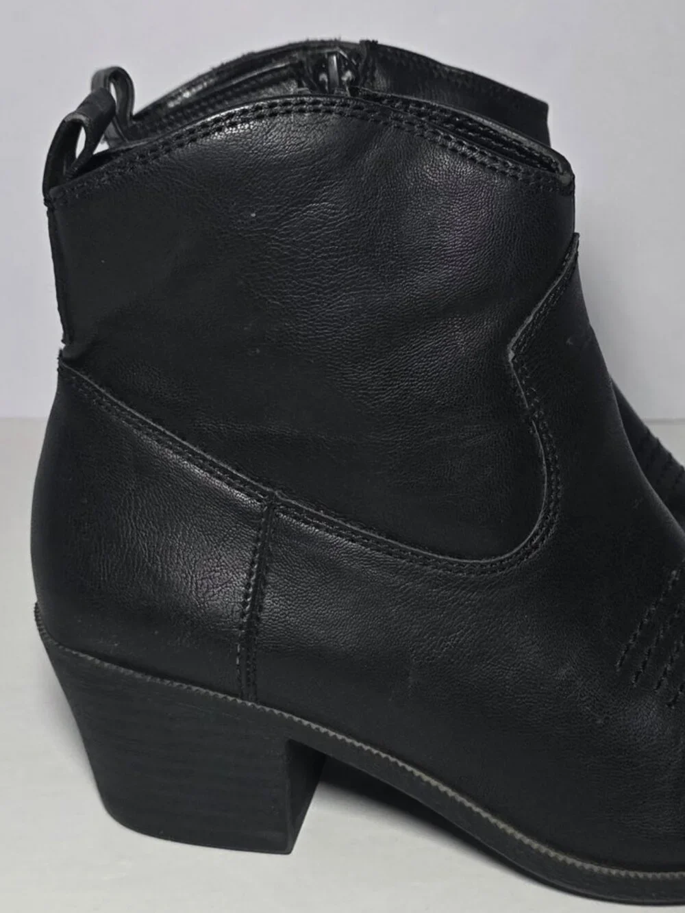 Style & Co Womens Black Zippered Ankle Boots Size 5.5M